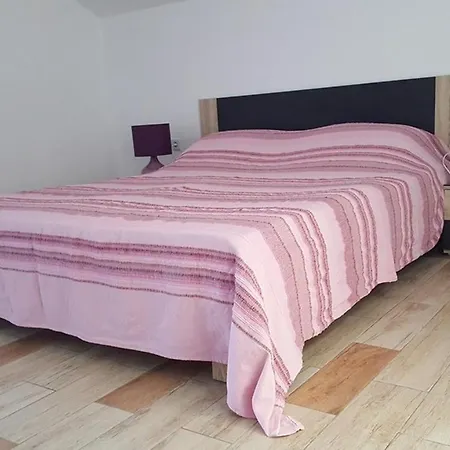 Smokvica I Apartment